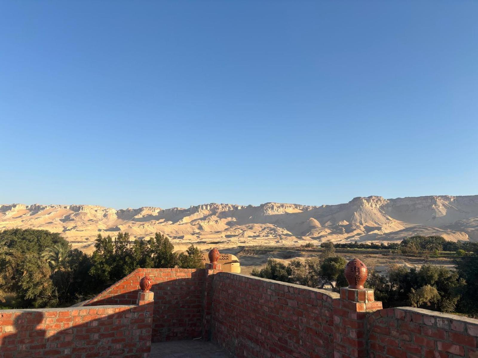 Beir El Gabal Hotel Al Qasr Exterior foto